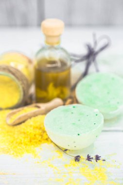 Spa natürmort beyaz tahta adam üzerinde