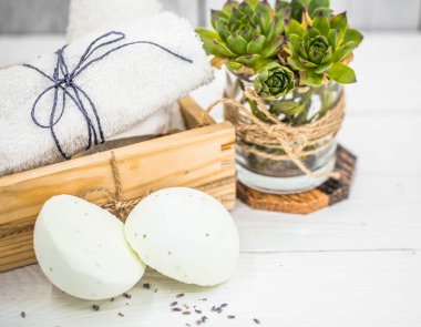 Spa natürmort beyaz tahta adam üzerinde