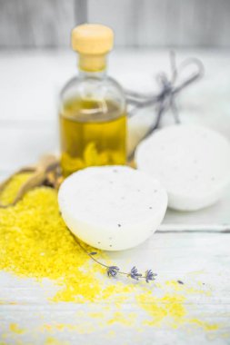 Spa natürmort beyaz tahta adam üzerinde