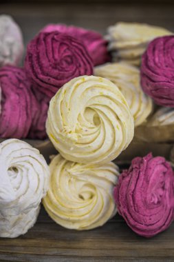 Meyve şekerlemeleri el yapımı hediye kutusunda