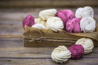 Meyve şekerlemeleri el yapımı hediye kutusunda