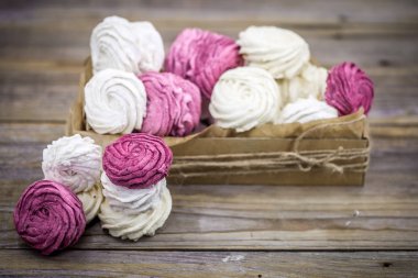 Meyve şekerlemeleri el yapımı hediye kutusunda