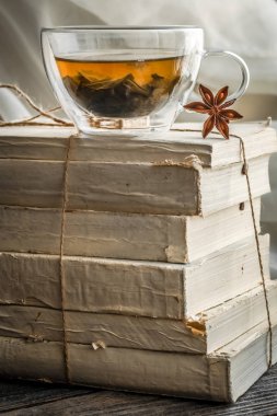 çay Kupası tarihinde kitap olduğunu.