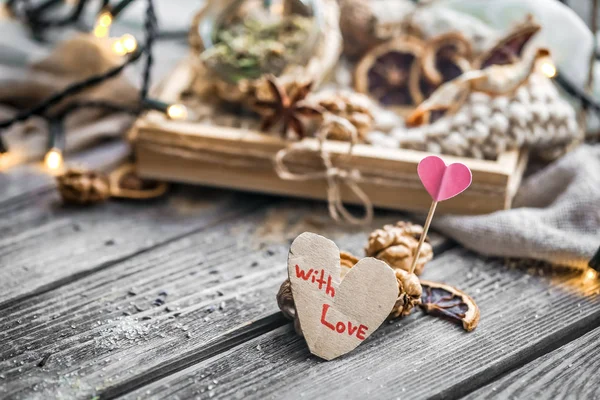 Dia de Valentim ainda vida com chá e um coração — Fotografia de Stock