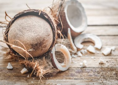 Hindistan cevizi ile natürmort