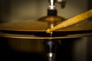 bir davul sopa üzerinde Merhaba-şapka veya yolculuğu zil çalar