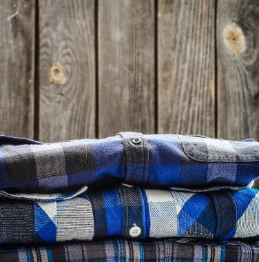 katlanmış erkek gömlek