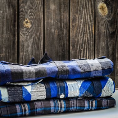 katlanmış erkek gömlek