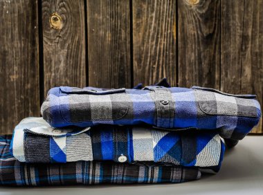 katlanmış erkek gömlek