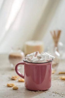 kakao renkli şekerleme ile lezzetli bir fincan