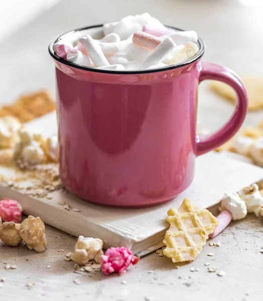 A delicious Cup of cocoa with colorful marshmallows — Stock Photo, Image