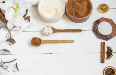 Spa kompozisyon vücut bakımı için