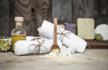 Ahşap arka plan Spa kompozisyonu