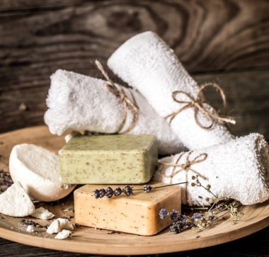 Sabun ahşap arka plan ile Spa kompozisyon,