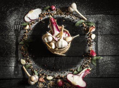 Baharat metin için siyah arka plan yer Tarih