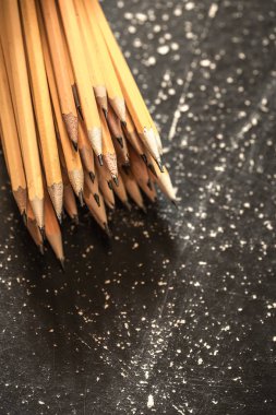 grafit kalem çeşitli