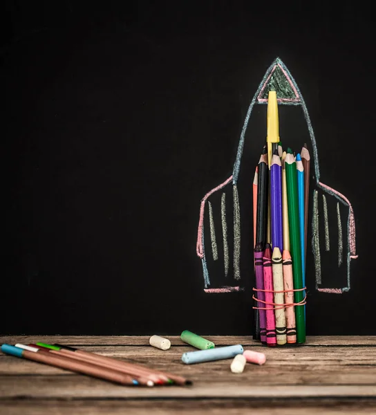 kalemler dışında okul roket geri