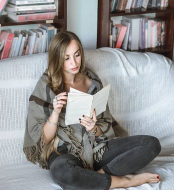 Kız okuma kitabı Divan