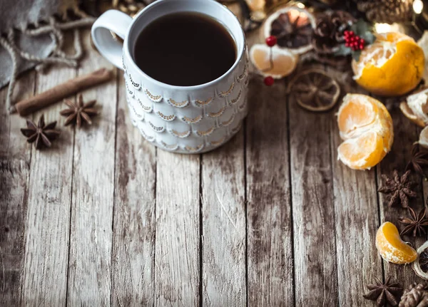 Noel sıcak fincan çay