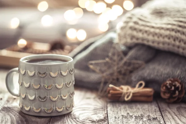 Nature morte confortable avec tasse de thé — Photo