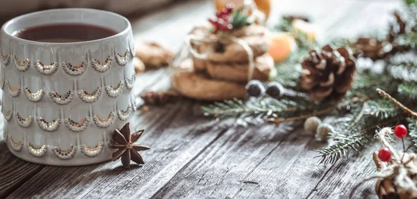 Komposition mit Tasse Tee — Stockfoto