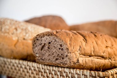 Kepek ekmeği baget, yakın çekim