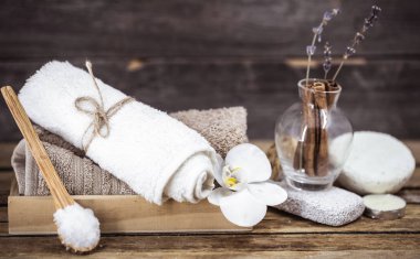 Spa natürmort ahşap zemin