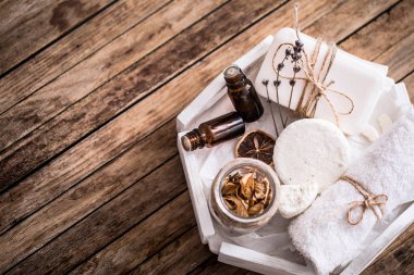 Spa natürmort ahşap zemin