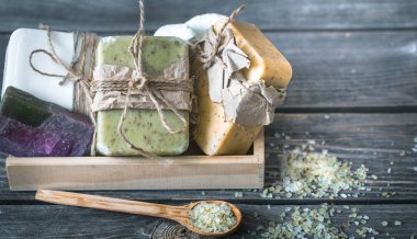 Spa natürmort ahşap zemin