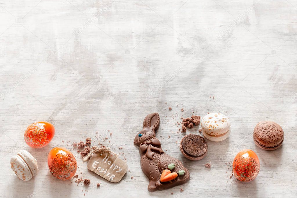 Composition with chocolate Easter hare and eggs.