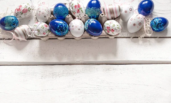 Stylish beautiful composition with blue Easter eggs. — Stock Photo, Image