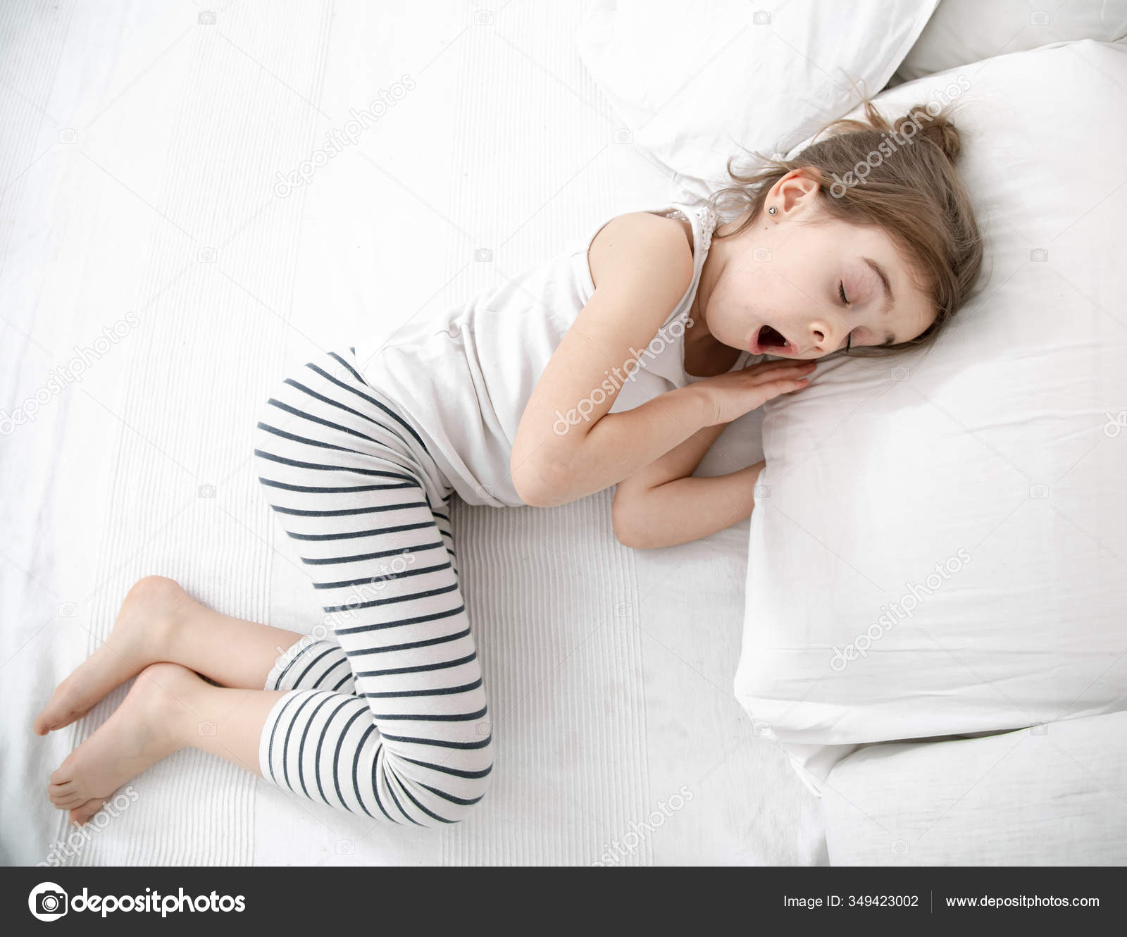 little girl sleep 