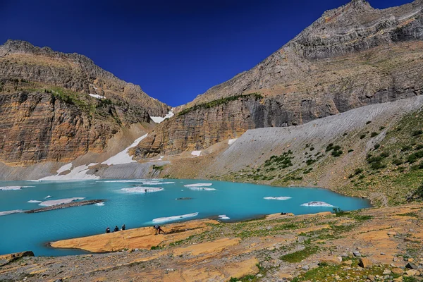 Grinnell gletsjer helderblauwe hemel, Glacier National Park (Montana) — Stockfoto