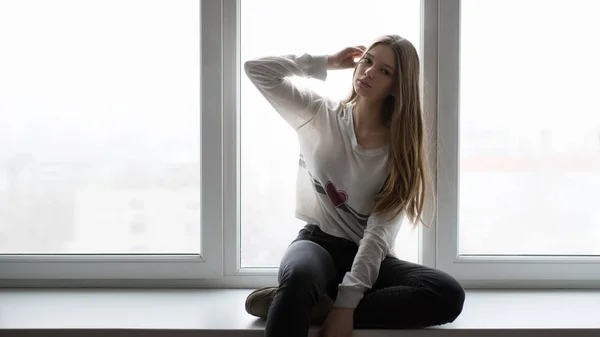 Attractive Teenager Looking Camera While Sitting Window — Stock Photo, Image