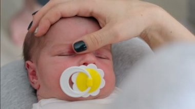 Yeni doğan bebek yakın çekim