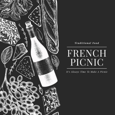Fransız yemek tasarım şablonu. Tebeşir tahtasında el çizimi vektör piknik resimleri. İşlenmiş stil farklı aperatif ve şarap afişi. Retro gıda arka planı.