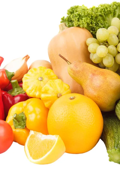 Uppsättning av mångfärgade färska råa grönsaker och frukter, isolerade — Stockfoto
