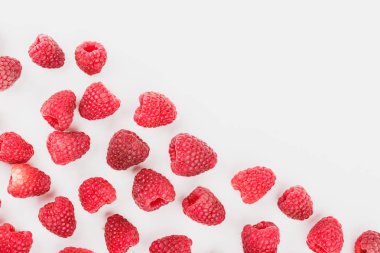 Ahududu, izole--dan geçmiş