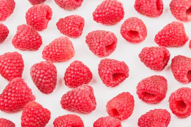 Ahududu, izole--dan geçmiş