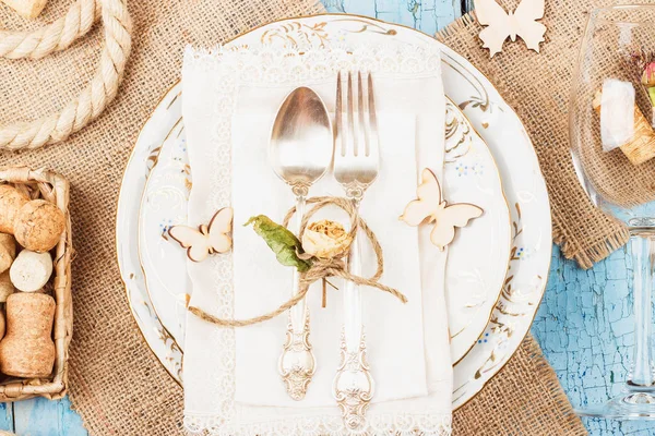 Sofra ve süslemeleri ile Gümüş eşyalar