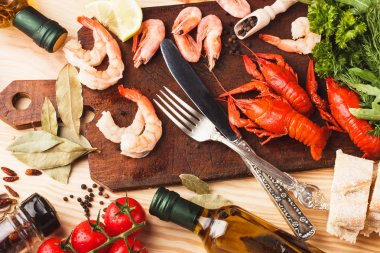 Baharat, domates ve kanser ile gemide gümüş