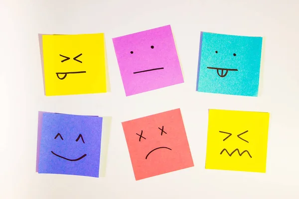 Σετ αστείων χρωματιστών αυτοκόλλητων με διαφορετικά συναισθήματα — Φωτογραφία Αρχείου