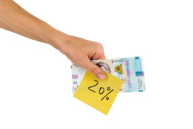Elinde farklı finansal işaretler ve semboller olan binlerce hrivniya ve etiket, izole edilmiş.