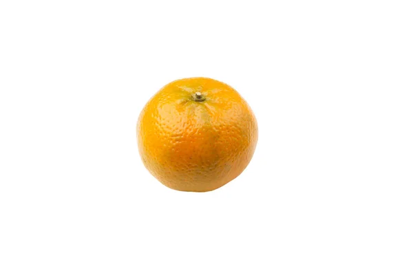 Mandarine fraîche mûre isolée sur fond blanc — Photo