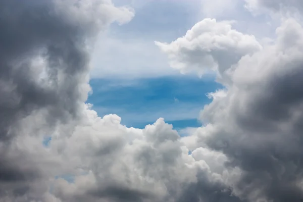 Belo céu nublado fundo . — Fotografia de Stock