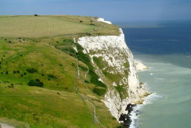 Dover beyaz kayalıklarla