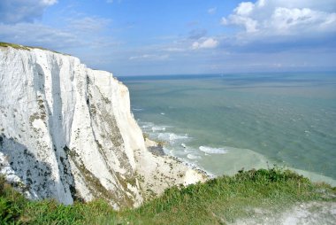 Dover beyaz kayalıklarla