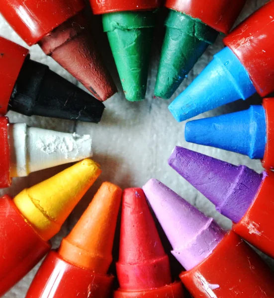 Los Diferentes Crayones Colores —  Fotos de Stock