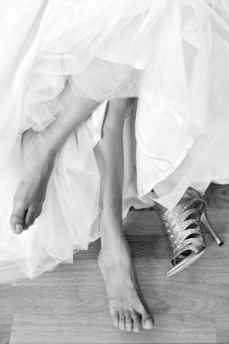 Genç gelin bacaklar 