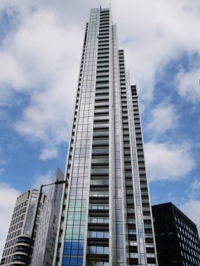 Kentsel yeni modern bina